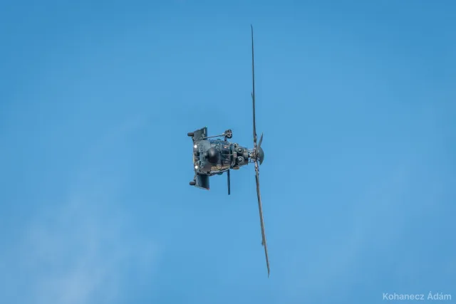 Airbus H225M Műrepülés közben